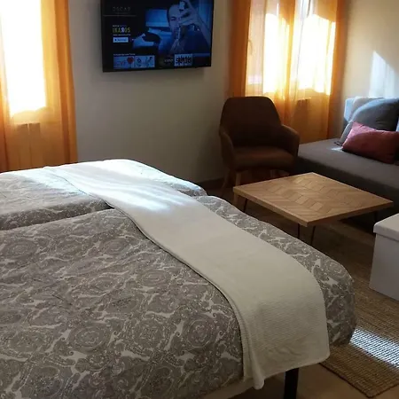 Casa Tomas - Lovely Townhouse In Apartment Cambrils